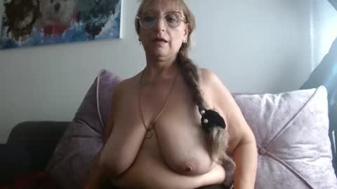 lilieth online show from May 2026 07:53:02 PM