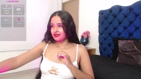 Snapshot of lili666_ chatting on October 2025 03:07:02 AM Lili online show from October 2025 03:07:02 AM