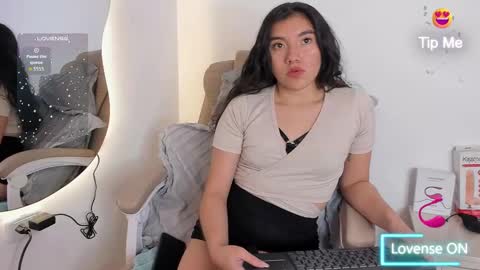 Snapshot of lili_candysex chatting on October 2025 12:44:02 PM Lili online show from October 2025 12:44:02 PM