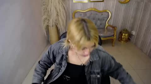 Snapshot of lili_conor_s chatting on February 2025 03:20:01 AM Lili online show from February 2025 03:20:01 AM