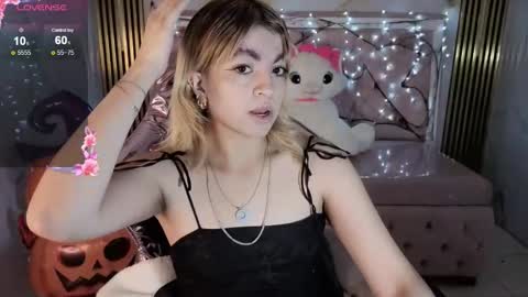 Snapshot of lili_conor_s chatting on October 2025 04:16:01 AM Lili online show from October 2025 04:16:01 AM