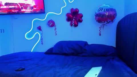 Snapshot of lili_evanss chatting on February 2026 06:15:01 PM lili_evanss online show from February 2026 06:15:01 PM