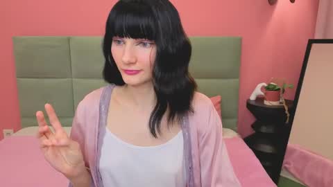 Lilli  follow me kiss online show from April 2026 11:09:01 AM