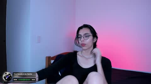 Snapshot of lili_goth_ chatting on January 2025 08:57:02 AM Lili online show from January 2025 08:57:02 AM