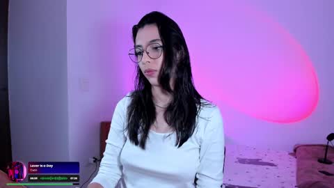 Snapshot of lili_goth_ chatting on February 2025 10:04:01 PM Lili online show from February 2025 10:04:01 PM