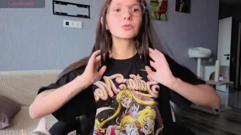 Snapshot of lili_milash chatting on April 2026 10:49:02 AM you can found me online show from April 2026 10:49:02 AM