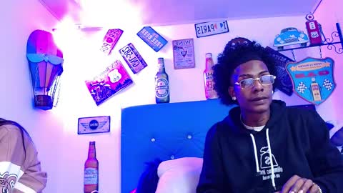 Snapshot of lili_roussi chatting on October 2025 12:31:01 AM lili_roussi online show from October 2025 12:31:01 AM