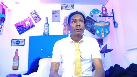 lili_roussi online show from March 2026 08:10:01 PM