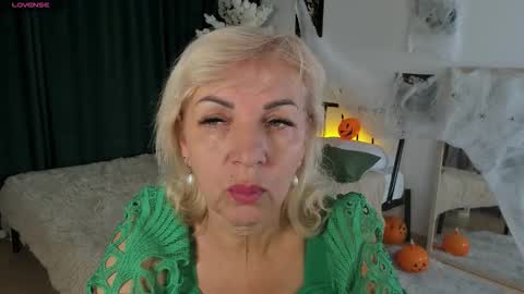 Lilia online show from October 2025 09:44:01 AM