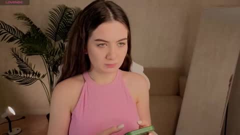 Snapshot of liliacrown chatting on November 2025 05:06:01 PM Lilia online show from November 2025 05:06:01 PM