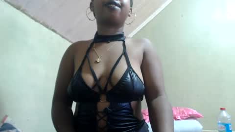 Snapshot of liliahsexie chatting on February 2025 03:45:01 AM liliah online show from February 2025 03:45:01 AM