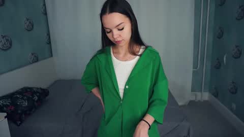 sunny Melissa online show from December 2025 06:08:02 AM