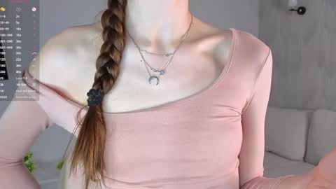 Hi I am Luna online show from April 2026 03:05:01 PM
