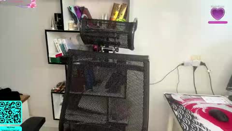 Snapshot of liliandaniels chatting on February 2026 07:09:02 AM Lilian online show from February 2026 07:09:02 AM