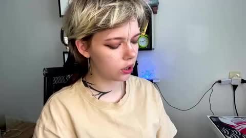 Snapshot of liliandaniels chatting on March 2026 07:24:01 AM Lilian online show from March 2026 07:24:01 AM