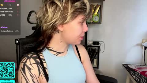 Snapshot of liliandaniels chatting on April 2026 08:55:01 AM Lilian online show from April 2026 08:55:01 AM