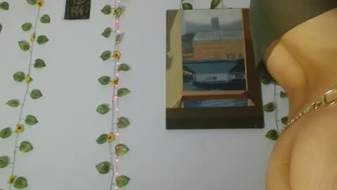 yesica online show from October 2025 01:28:02 AM