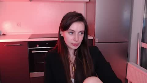 Lilu online show from June 2026 10:44:02 PM