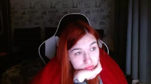 liliawoolf online show from February 2025 04:09:02 PM
