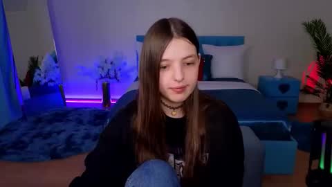 Lili Bakery online show from April 2026 03:42:01 AM