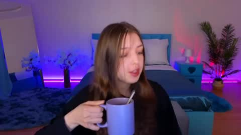 Lili Bakery online show from June 2026 01:47:02 AM