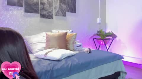 Lili Cooper online show from December 2024 11:45:01 PM