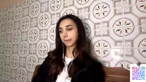 Lina online show from November 2025 11:26:01 PM