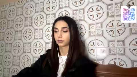 Lina online show from November 2025 10:34:02 PM