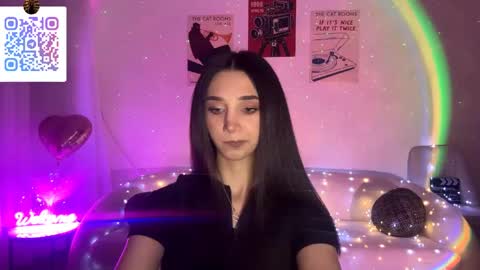 Lina online show from April 2026 10:23:02 PM
