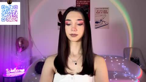 Lina online show from May 2026 10:17:02 PM