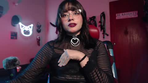 Molly online show from December 2024 01:43:01 AM