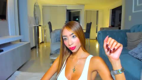 Snapshot of lilipinkette chatting on March 2026 04:17:02 AM Lili online show from March 2026 04:17:02 AM