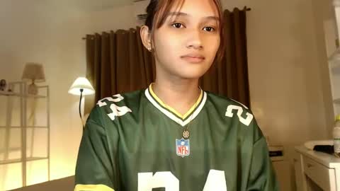 Chloe online show from March 2025 05:42:02 AM