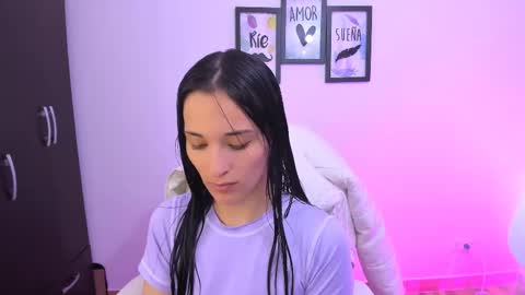 Snapshot of lilith01_ chatting on February 2025 10:49:01 AM Leidy online show from February 2025 10:49:01 AM