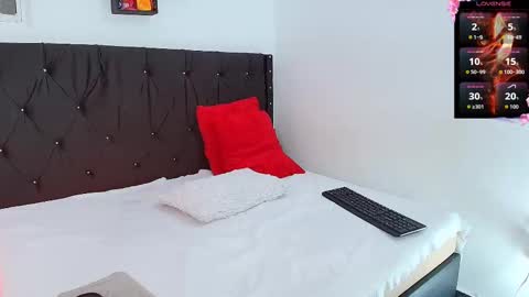 Snapshot of lilith_2025 chatting on October 2025 10:02:01 AM Lilith online show from October 2025 10:02:01 AM