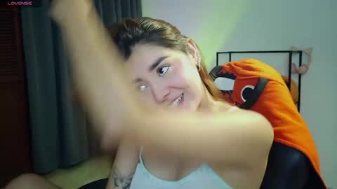 Lilith online show from December 2025 05:02:02 AM