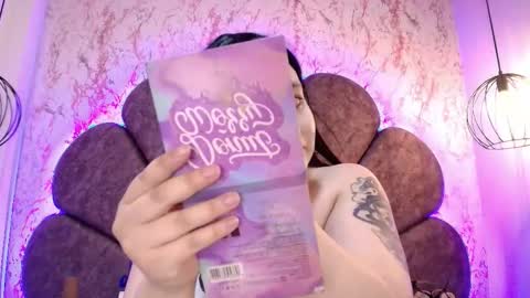   online show from November 2025 07:24:02 PM