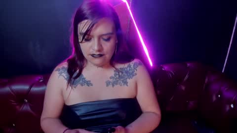 Snapshot of lilith_levonee_ chatting on December 2024 02:58:02 AM Lilith online show from December 2024 02:58:02 AM