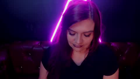 Snapshot of lilith_levonee_ chatting on December 2024 09:39:02 AM Lilith online show from December 2024 09:39:02 AM