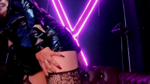 Snapshot of lilith_levonee_ chatting on December 2024 06:41:02 AM Lilith online show from December 2024 06:41:02 AM