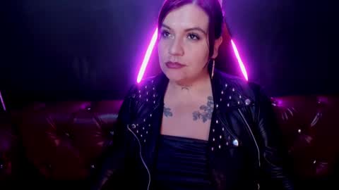 Snapshot of lilith_levonee_ chatting on December 2024 09:17:02 AM Lilith online show from December 2024 09:17:02 AM