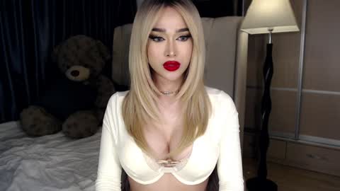 Snapshot of lilith_mazikeen69 chatting on December 2024 03:40:01 AM QUEEN LILITH BORBON online show from December 2024 03:40:01 AM