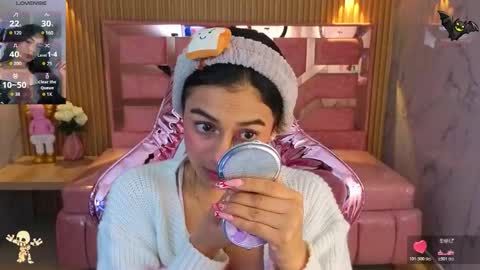 Snapshot of lilith_petit_sub chatting on October 2025 03:40:01 AM Lilith online show from October 2025 03:40:01 AM