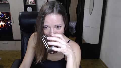 Snapshot of lilith_small21 chatting on December 2024 05:33:02 PM lilith small21 online show from December 2024 05:33:02 PM