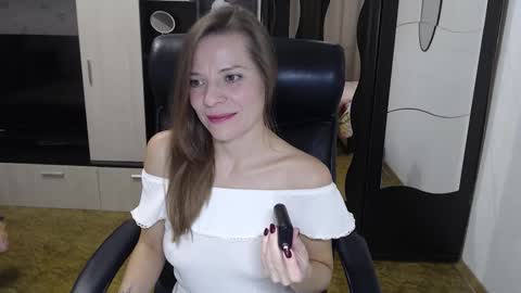 lilith small21 online show from October 2025 09:10:01 AM