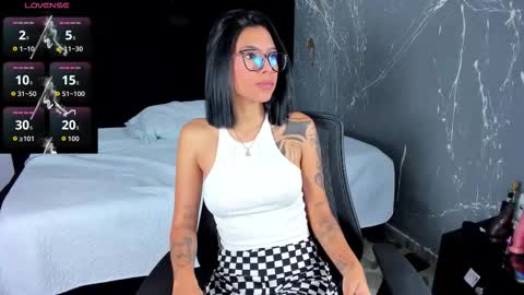 Snapshot of lilithluxorr chatting on November 2025 01:25:02 PM Lilith luxorr online show from November 2025 01:25:02 PM