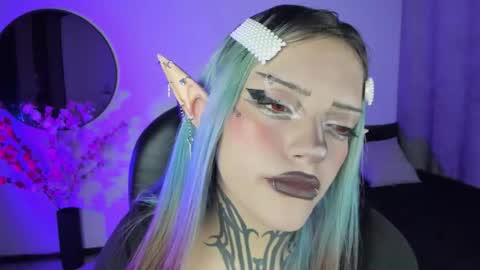 Lilith online show from September 2025 05:01:02 AM