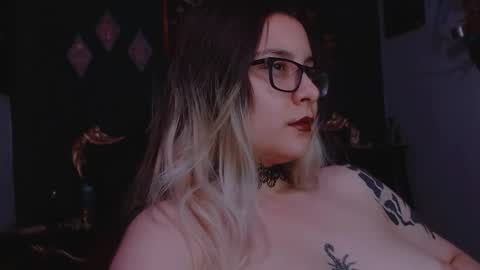 Snapshot of lilithmystic01 chatting on February 2025 02:50:02 AM lilithmystic01 online show from February 2025 02:50:02 AM