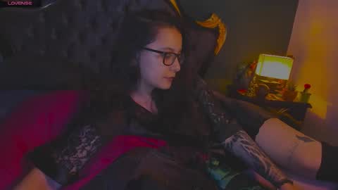 Snapshot of lilithmystic01 chatting on October 2025 01:54:02 PM lilithmystic01 online show from October 2025 01:54:02 PM