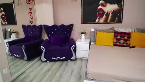lilithreys online show from June 2026 03:50:02 AM